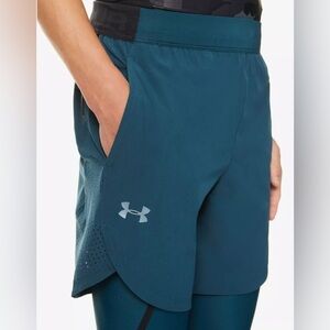 Under Armour men’s Stretch Woven Shorts Batik Green Fitted Size L